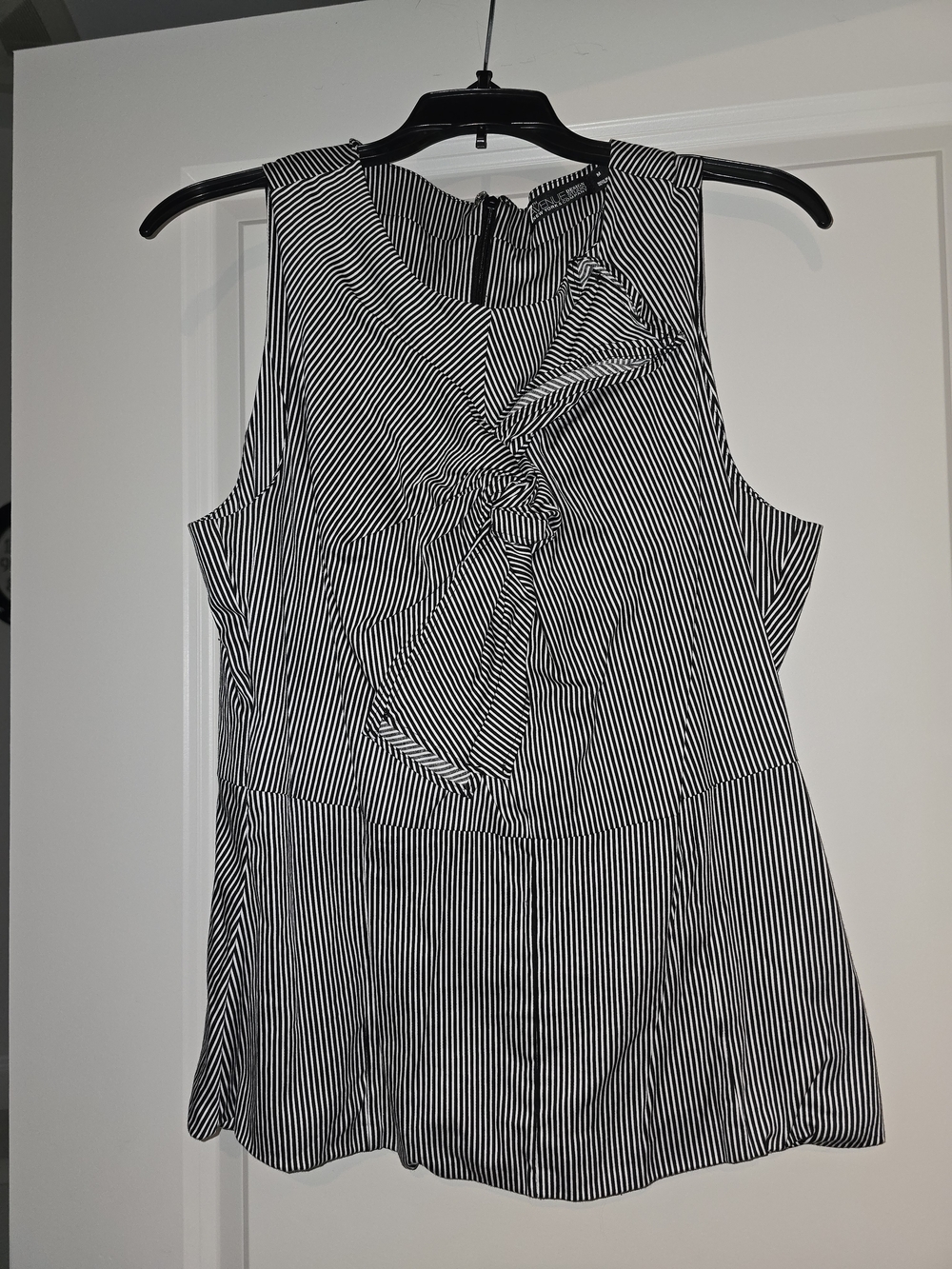 NY&Co Sleeveless Black & White Striped Tie-Front Top